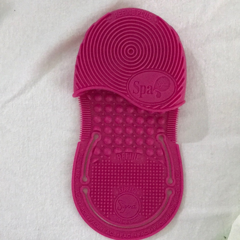 Authentic SIGMA CLEANING MAT. NEW